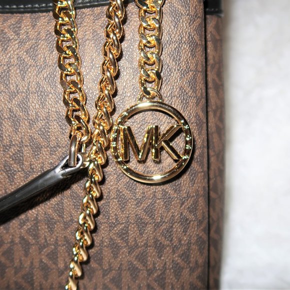 🔥🔥SOLD🔥🔥Michael Kors Brown Susan Shoulder Bag - Picture 5 of 11